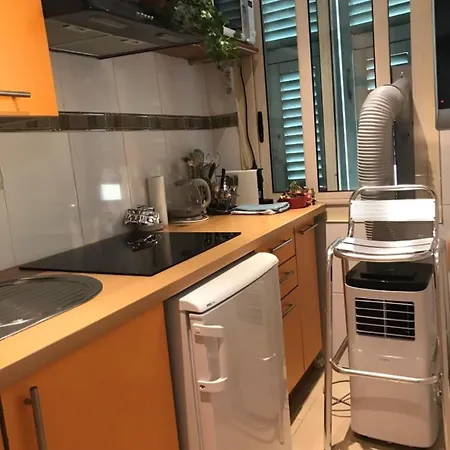 Summer Studio, 4 Persons, Mobile Ac, Old Town