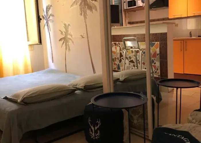 Summer Studio, 4 Persons, Mobile Ac, Old Town *
