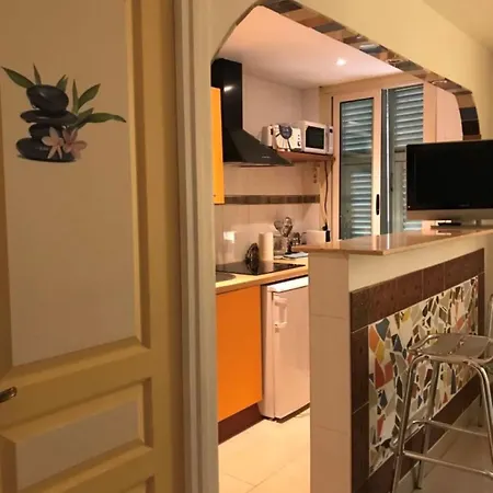 Summer Studio, 4 Persons, Mobile Ac, Old Town Apartamento